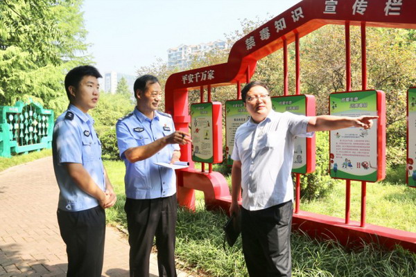image004_调整大小.jpg